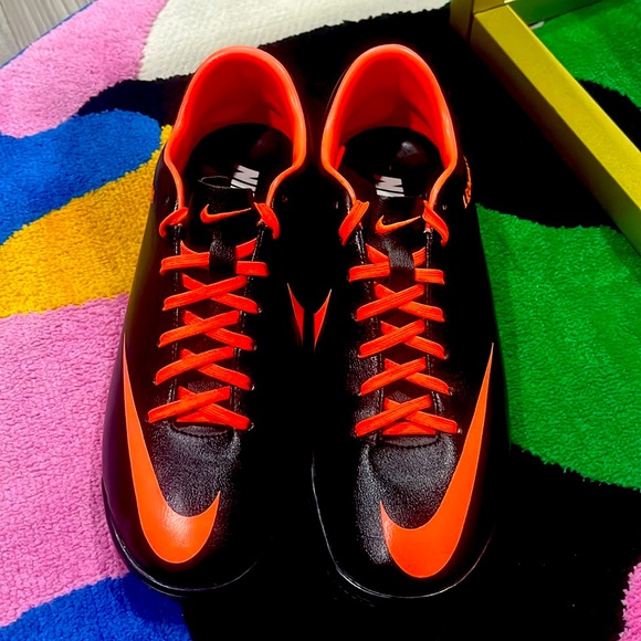 Gently used soccer shoes unisex 100% authentic designed by myself Nike Id - Picture 1 of 9